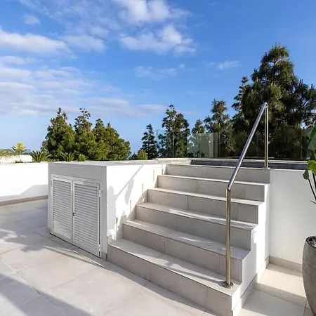 Luxury Penthouse With Panoramic Sea & Mountain Views アパート マルベーリャ