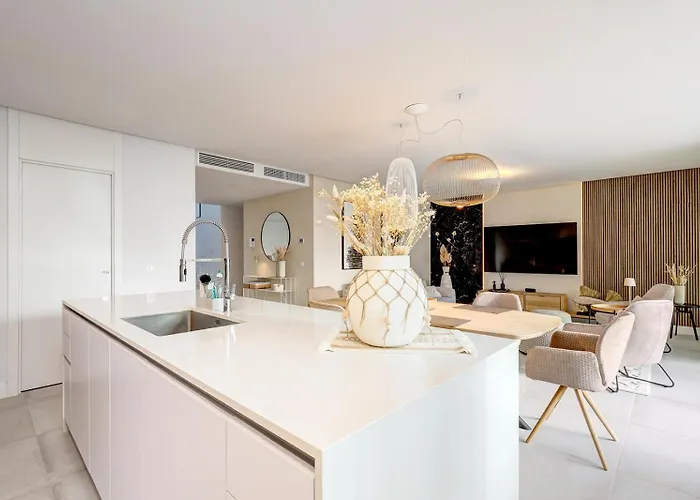 Apartamento Luxury Penthouse With Panoramic Sea & Mountain Views *