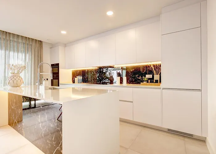 Luxury Penthouse With Panoramic Sea & Mountain Views * マルベーリャ
