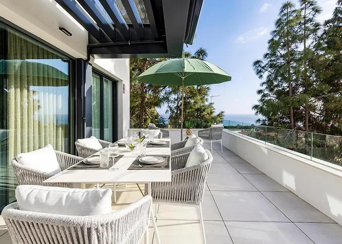 Luxury Penthouse With Panoramic Sea & Mountain Views Marbella