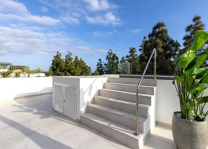 Luxury Penthouse With Panoramic Sea & Mountain Views アパート マルベーリャ