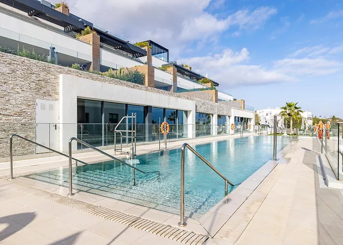 Luxury Penthouse With Panoramic Sea & Mountain Views アパート マルベーリャ