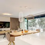 Luxury Penthouse With Panoramic Sea & Mountain Views Appartement